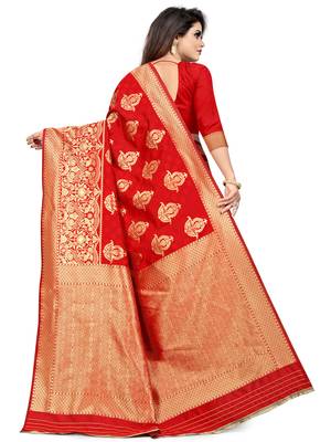 Red woven silk blend saree with blouse 5