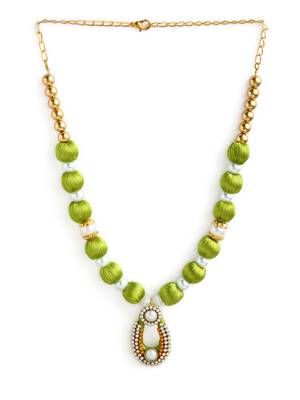 Green handmade-jewellery 2
