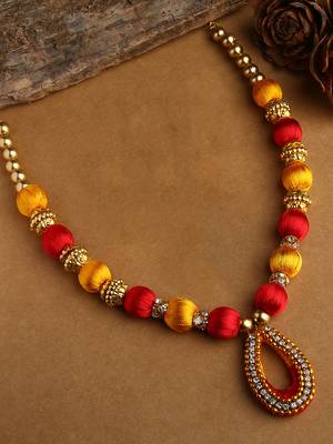 Red handmade-jewellery 1