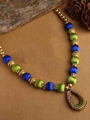 Green handmade-jewellery 1