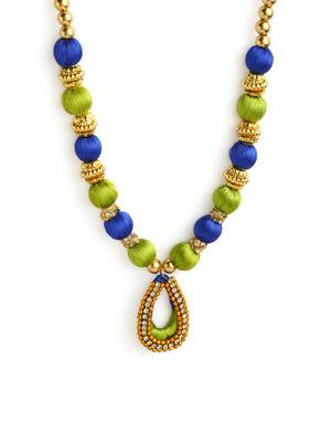 Green handmade-jewellery 3