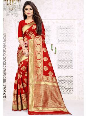 Red woven silk blend saree with blouse 2