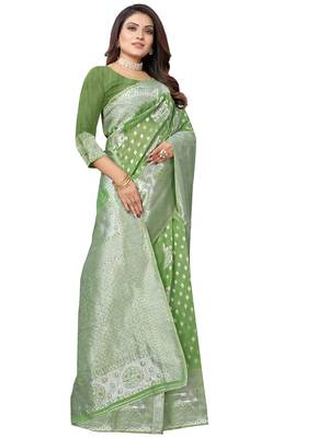 Green Woven Organza Saree With Blouse 3