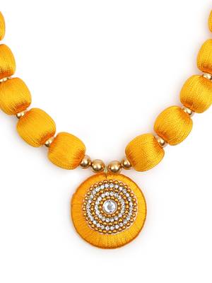 Gold collar-necklace 3