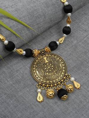 Black designer-jewellery 1