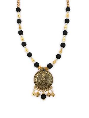 Black designer-jewellery 3