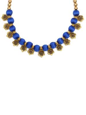 Blue collar-necklace 1