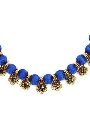 Blue collar-necklace 3