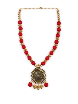 Red designer-jewellery 2