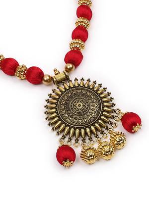 Red designer-jewellery 5