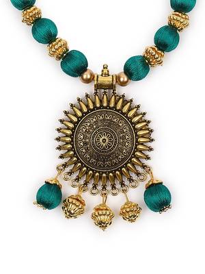 Green designer-jewellery 4