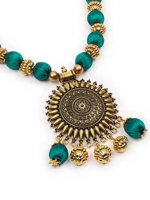 Green designer-jewellery 5