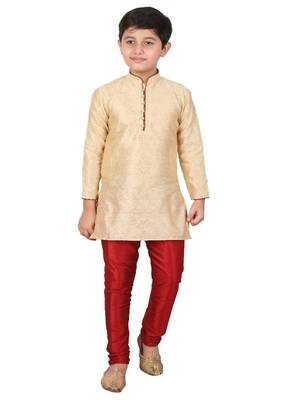 Fon Floral Jacquard Silk Kurta Pajama Set 1