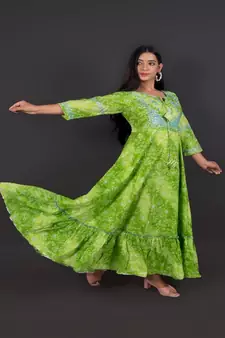 Green Anarkhali Bandej Print With Duppata