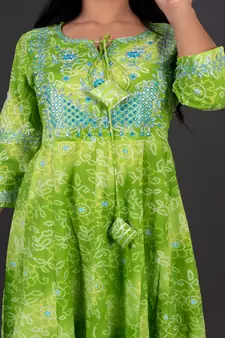 Green Anarkhali Bandej Print With Duppata