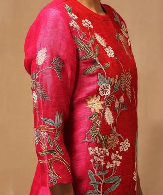 Linen Embroidered Red Kurta Sets 3