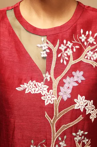 Linen Embroidered Green Kurta Sets