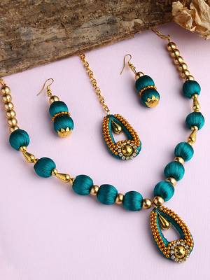 Green south-indian-jewellery 1