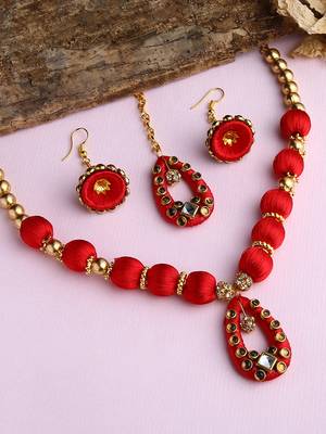Red south-indian-jewellery 1