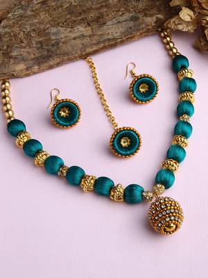 Green south-indian-jewellery 1