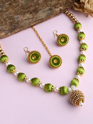 Green south-indian-jewellery 1