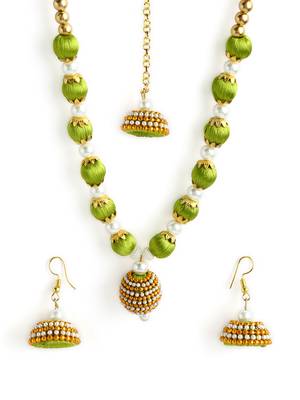 Green south-indian-jewellery 2