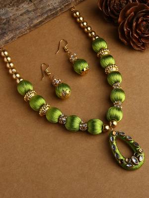 Green south-indian-jewellery 1