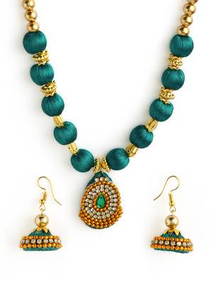 Green south-indian-jewellery 2