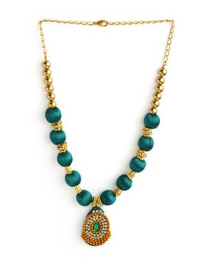 Green south-indian-jewellery 3