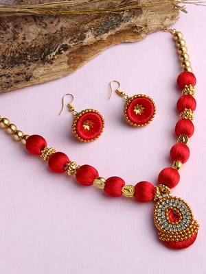 Red south-indian-jewellery 1