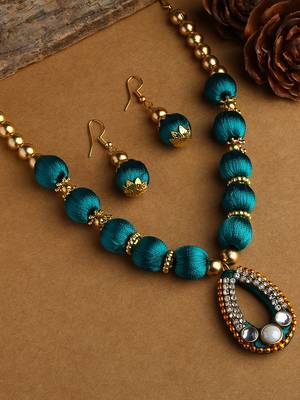 Green south-indian-jewellery 1
