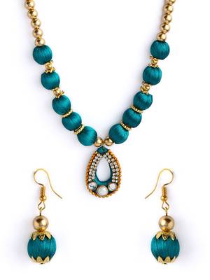 Green south-indian-jewellery 2