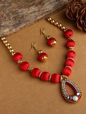 Red south-indian-jewellery 1