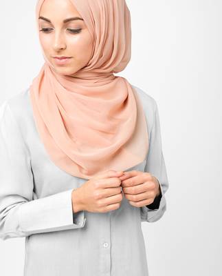 Pink plain chiffon hijab 3