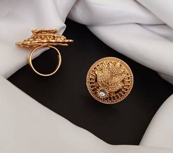 Gold rings 1