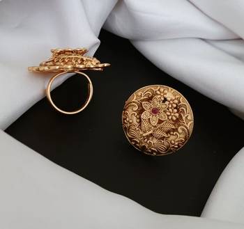 Gold rings 1