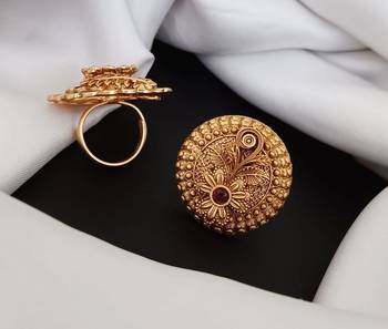 Gold rings 1