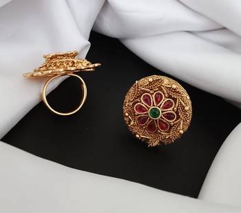 Gold rings 1