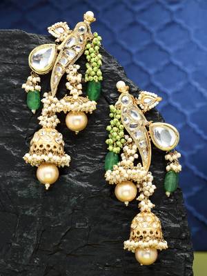 Green pearl earrings 2