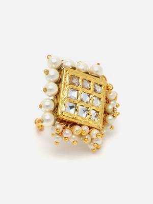Gold pearl rings 4