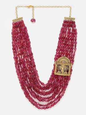 Red pearl necklaces 3