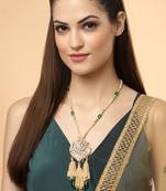 Peach pearl necklaces