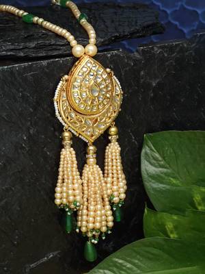 Peach pearl necklaces 2