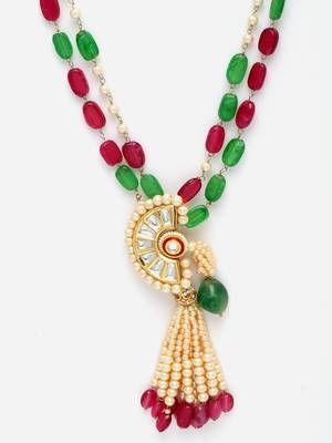 Red pearl necklaces 4