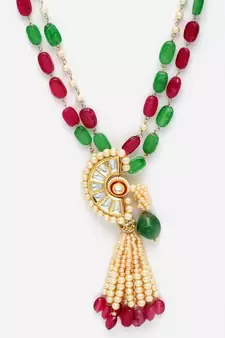 Red pearl necklaces