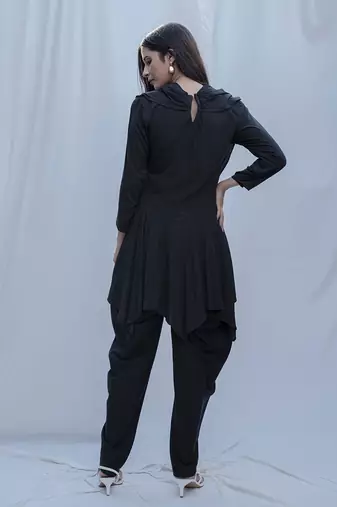 Dream Cowl Top In Black
