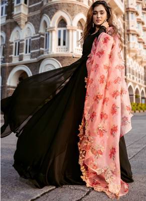 Black Faux Blooming Gown With Organza Dupatta 2