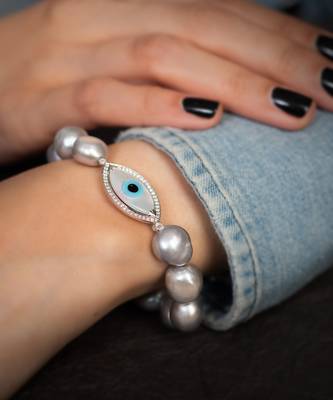 Medium Marquise Evil Eye Diamond Pearl Bracelet 2