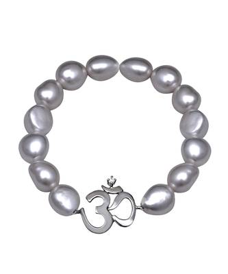 OM Single Diamond Pearl Bracelet 2