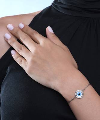 Small Round Evil Eye Diamond Chain Bracelet 2
